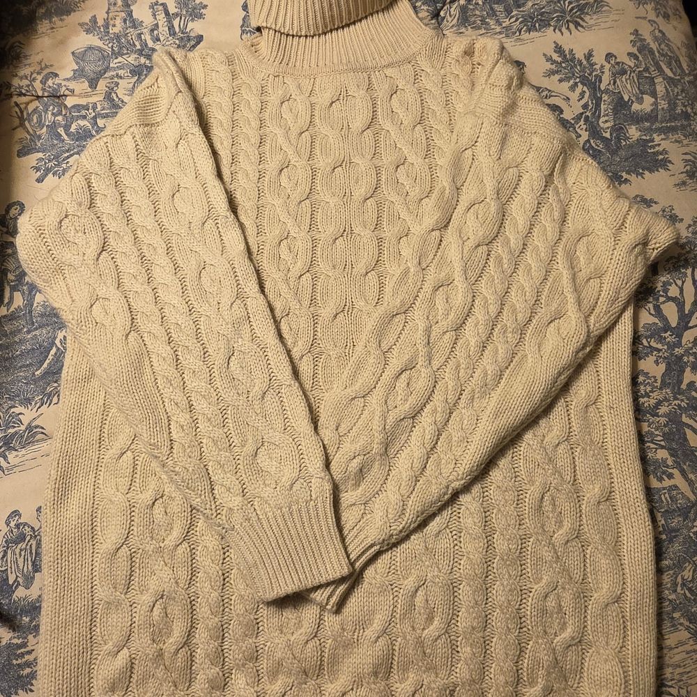 Precious Fibers Nwt Cashmere  Silk Made In Hong Kong Small Luxury Sweater Cable